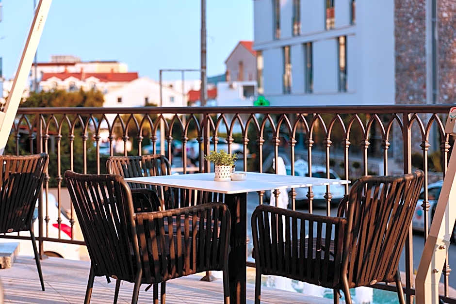 Hotel Diplomat by Aycon