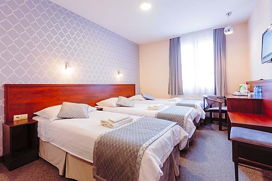 Hotel Fero Express POKOJE KLIMATYZOWANE AC