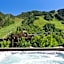 Independence Square 310, Chic, Remodeled Studio w/ Great Location in Aspen, A/C, & Kitchenette