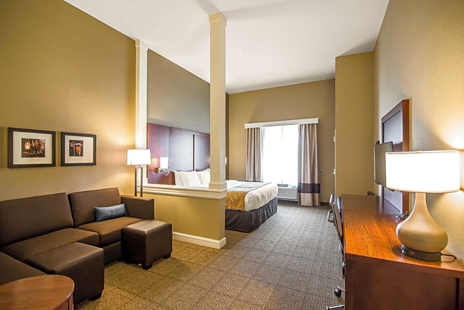 Comfort Suites Dodge City