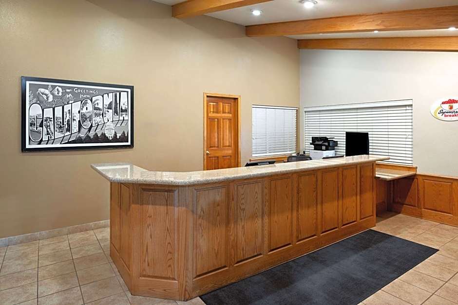 Super 8 by Wyndham Susanville