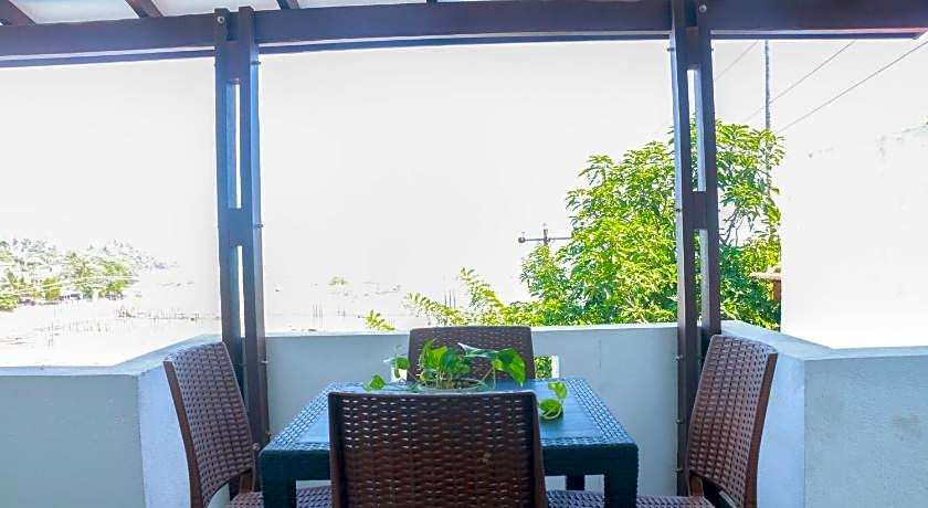 Queens Beach Hotel