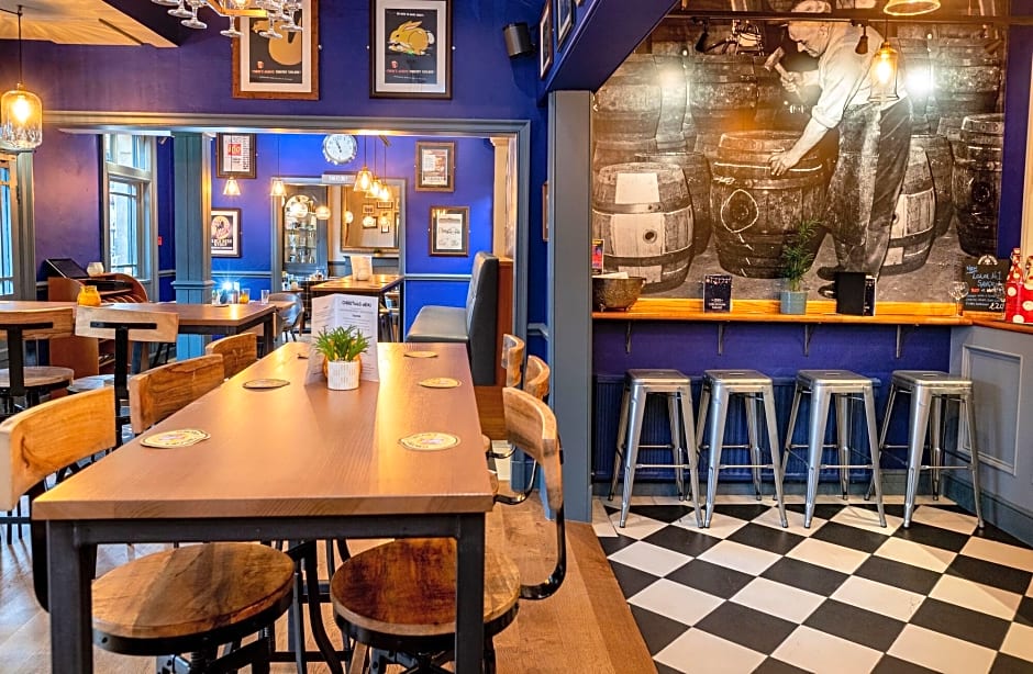 Inn At Cheltenham Parade