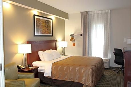 King Room - Accessible/Non-Smoking