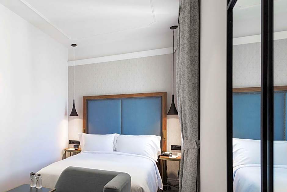 DoubleTree by Hilton Madrid - Prado
