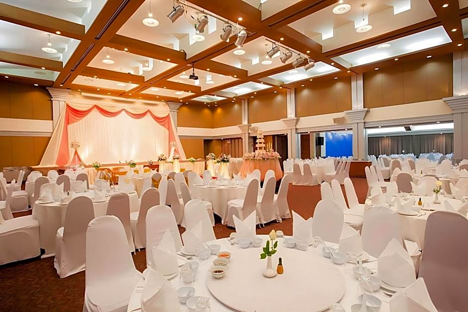 Phuket Merlin Hotel
