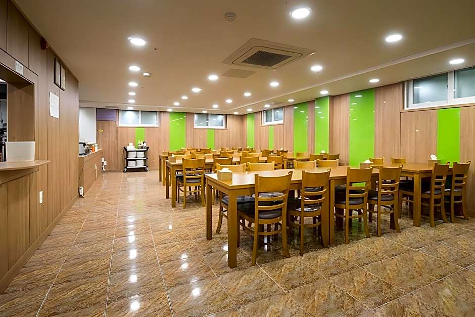 Champion Hotel