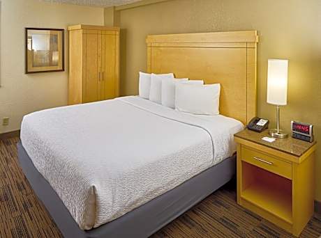 Economy King Room - Non-Smoking