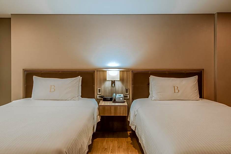 Binn Hotel