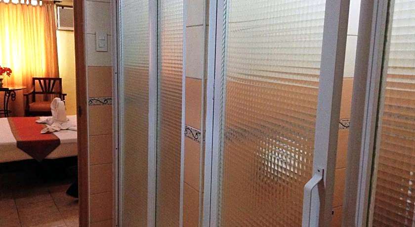 Crown Regency Residences Davao Hotel