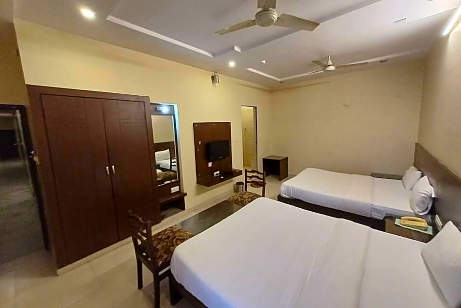 Hotel Raghav Palace