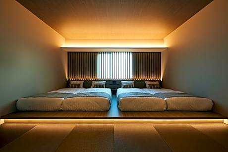 Deluxe Quadruple Room