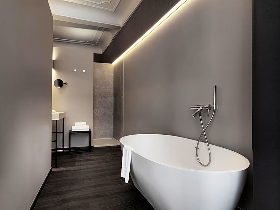 Hotel Harmony