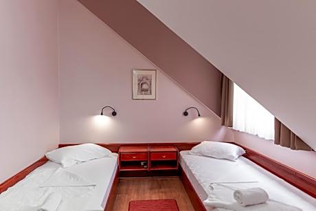 B&B Garestin
