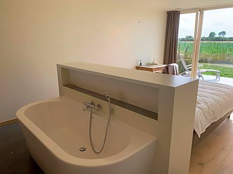 Deluxe Double Room with Bath