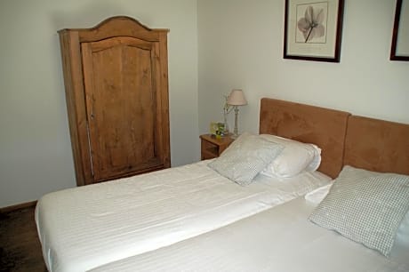 Double Room with View