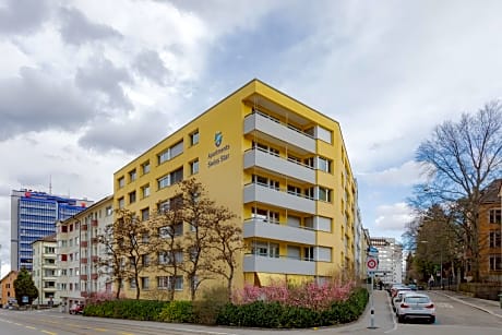 Swiss Star Zurich Oerlikon - Self Check-In