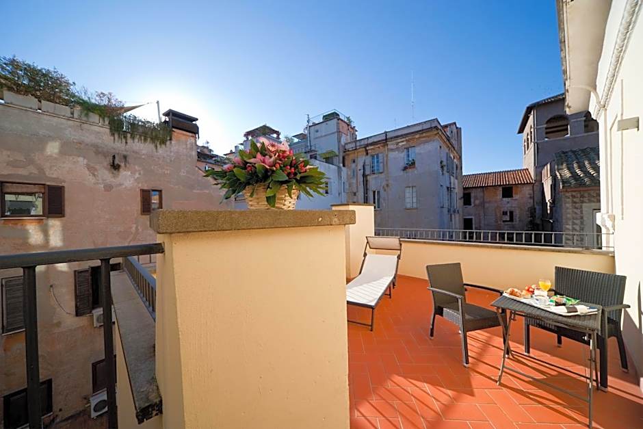 Navona Palace Luxury Inn