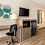 Howard Johnson Hotel by Wyndham Toms River