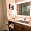 Holiday Inn & Suites Oakland - Airport by IHG
