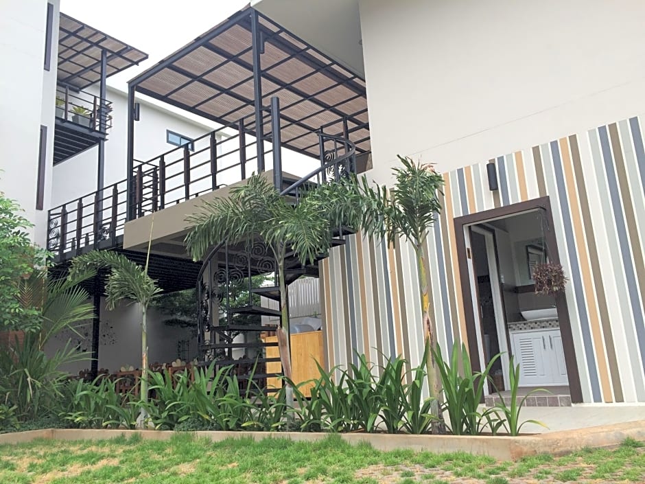 Dino Studio Luxury Homestay