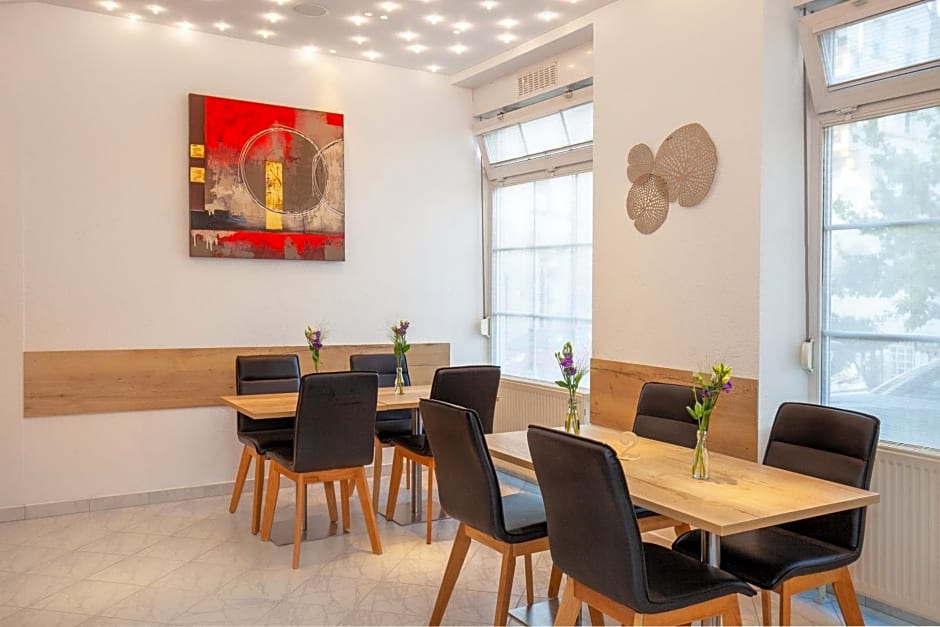 Relax Hotel & SPA Stuttgart
