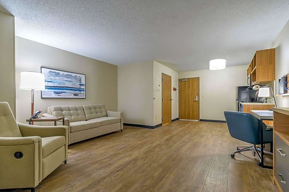 Candlewood Suites Southfield By IHG