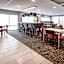 Hampton Inn By Hilton Commerce