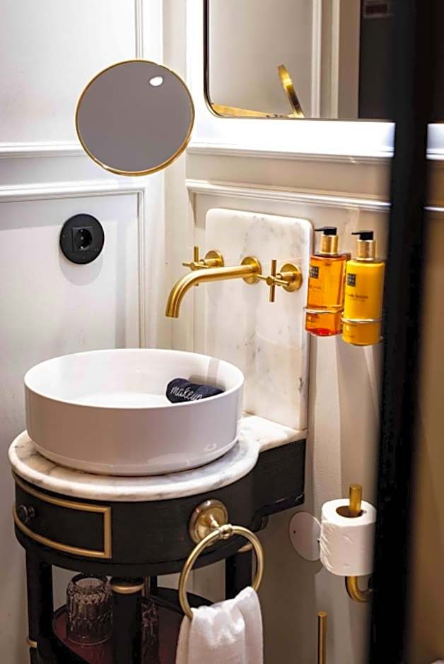 Upon Angels - Adults Only