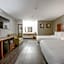 The Hotel Serene Glendale Peoria, Surestay Collection by BW