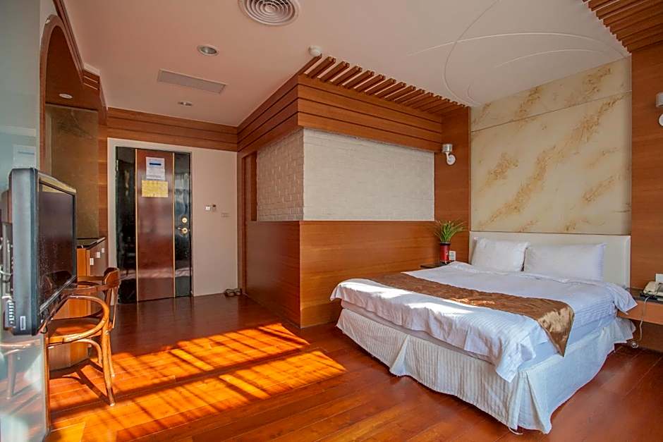 Shuian Lakeside Hotel