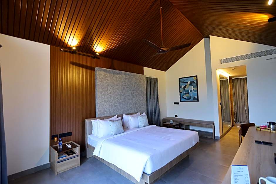 Villa 1 King Bed, Balcony — 9 fotoğraftan 1. fotoğraf