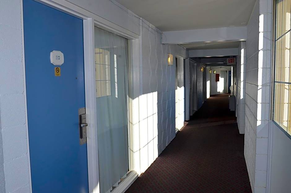 Red Carpet Inn & Suites Ebensburg