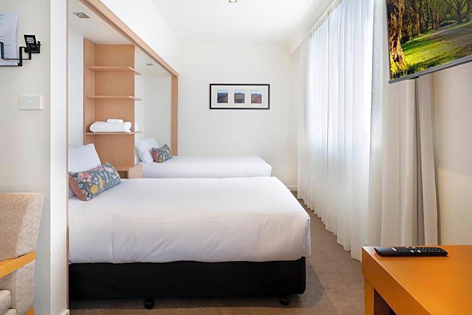 Gateway Hotel by Nightcap Plus