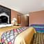 Super 8 by Wyndham Shelbyville
