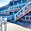 Seagull Beachfront Inn