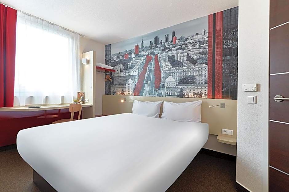 B&B Hotel Warszawa-Okęcie