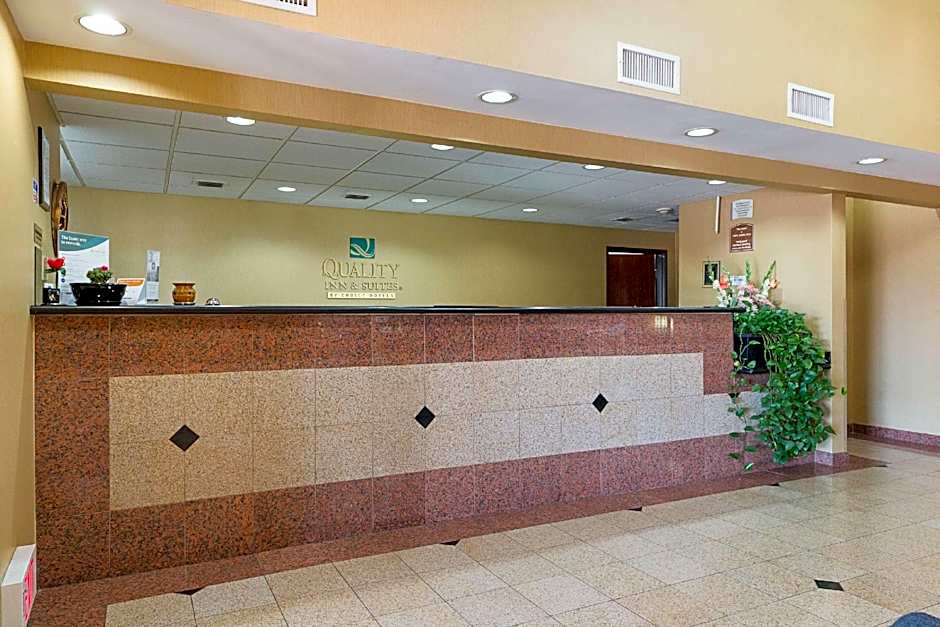 Quality Inn & Suites