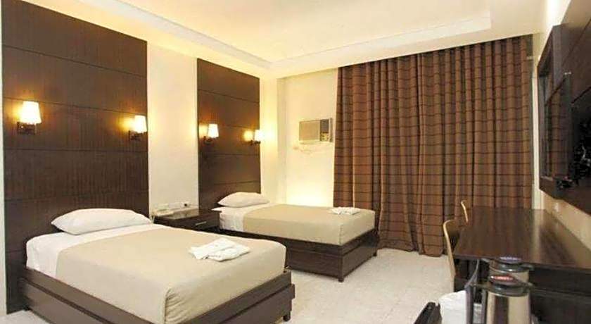 Grand Astoria Hotel