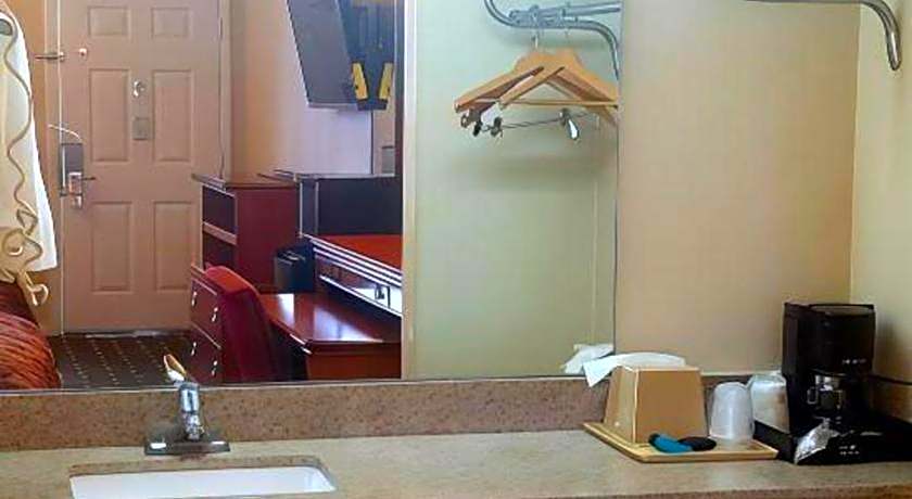 Americas Best Value Inn Winnsboro