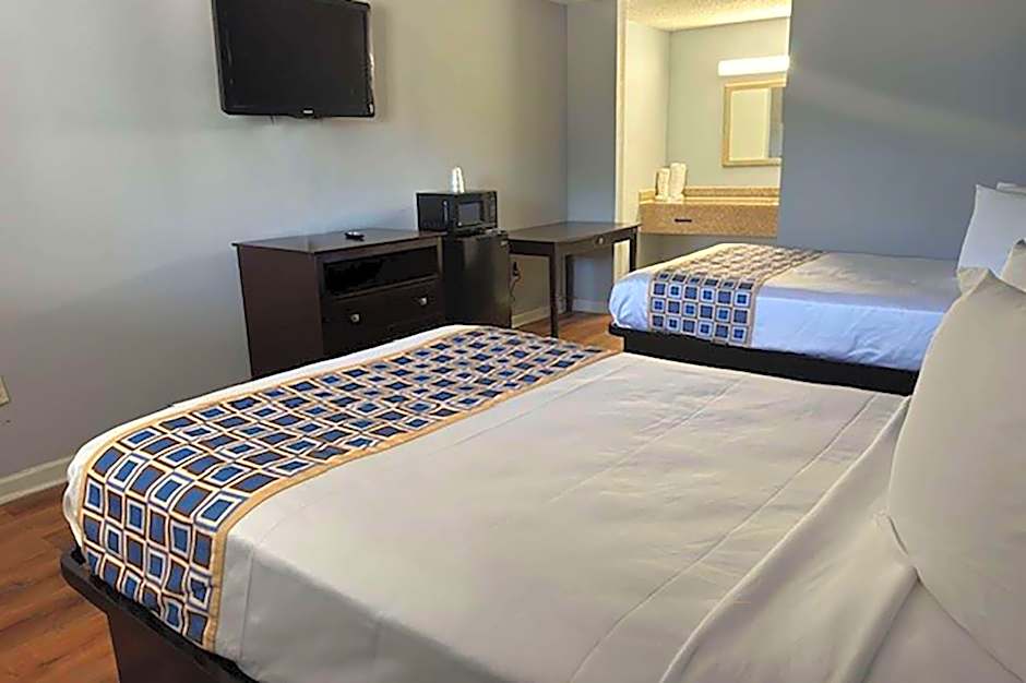 Super 8 by Wyndham Portsmouth - Norfolk