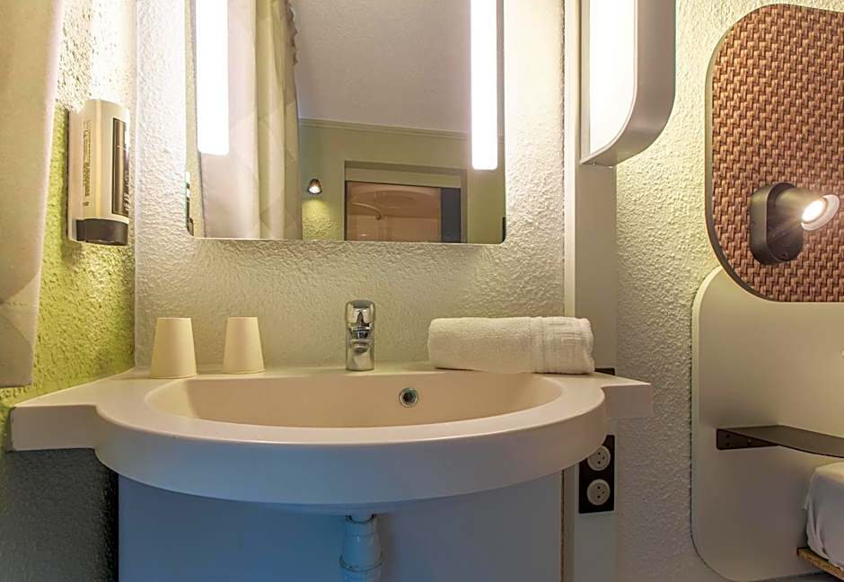 B&B HOTEL Châteauroux A20 L'Occitane