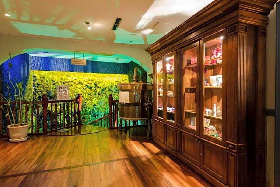 Hotel Colbert Spa & Casino