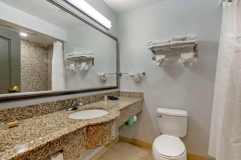 Best Western Plus First Coast Inn And Suites