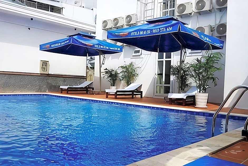 Thi Long Phung Hotel