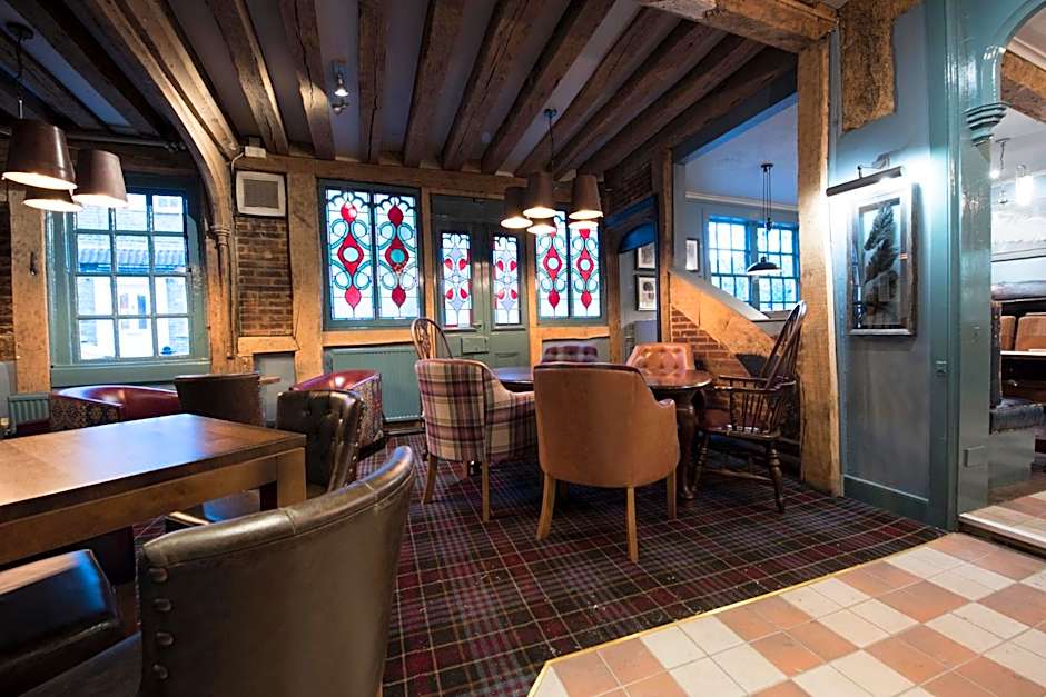 The Ostrich Inn Colnbrook London Heathrow