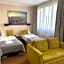 Carina Hotel
