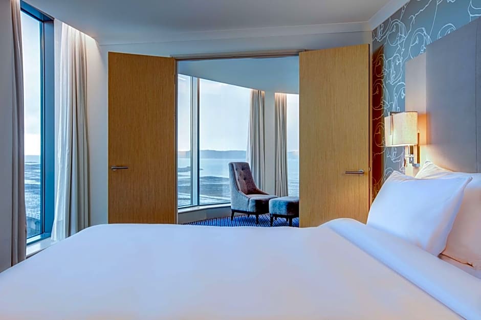 Radisson Blu Waterfront Hotel, Jersey