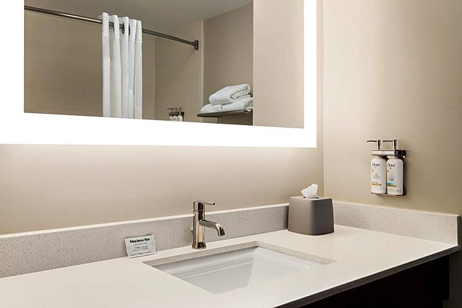 Holiday Inn Express Birmingham Irondale East By IHG