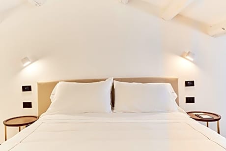 Deluxe Room Duplex
